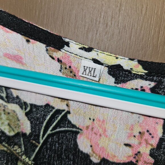 Semi Sheer Button Up Floral Women's Duster - Picture 4 of 7